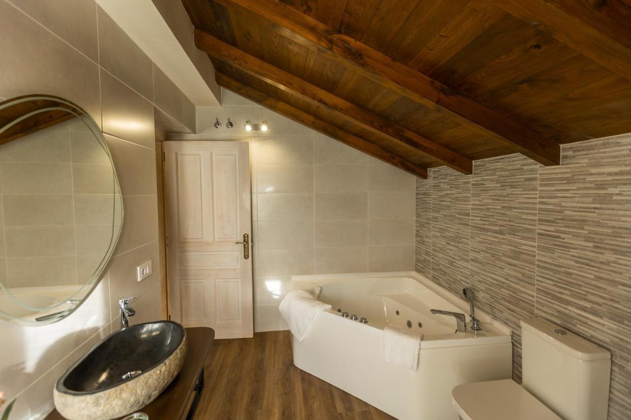 Apartamentos Casona Del Campo Navia Exterior foto