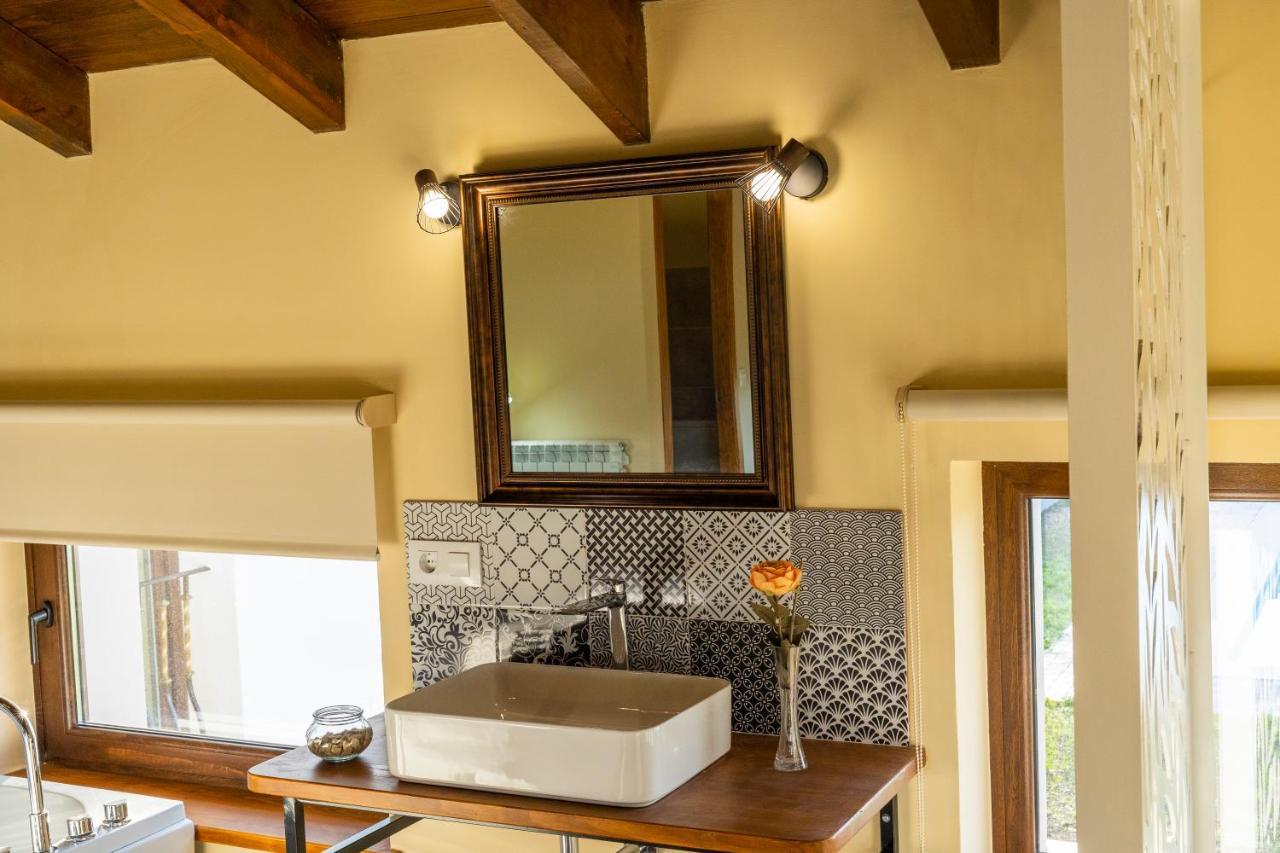 Apartamentos Casona Del Campo Navia Exterior foto